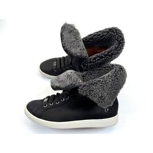 Ugg Starlyn Trainer Sneaker Boots Women 8.5 NWOT Sheepskin Leather Lace-up Black